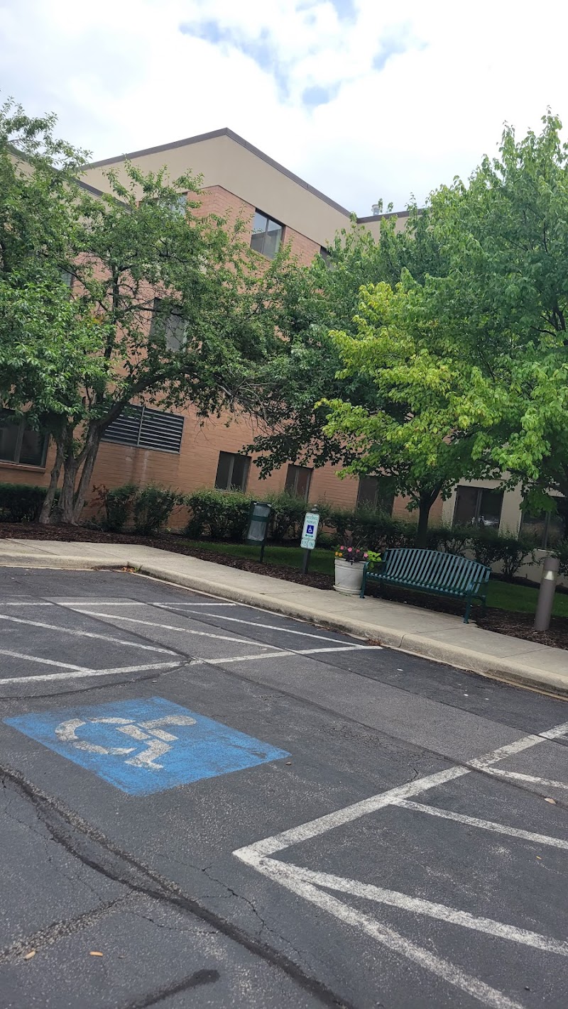 MEADOWBROOK MANOR nursing home in BOLINGBROOK, IL - Photo 5 of 5