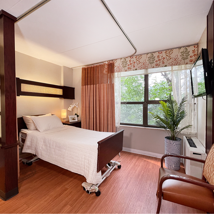 CRESTWOOD REHABILITATION CTR nursing home in CRESTWOOD, IL - Photo 5 of 5