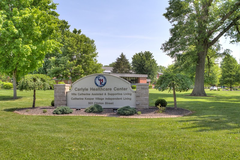 CARLYLE HEALTHCARE & SR LIVING nursing home in CARLYLE, IL - Photo 2 of 4