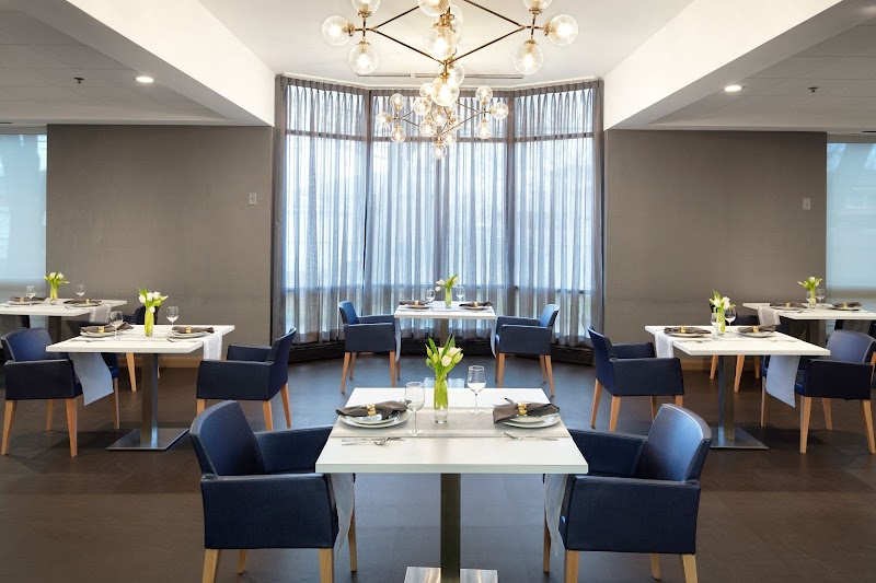 AVANTARA EVERGREEN PARK nursing home in EVERGREEN PARK, IL - Photo 4 of 5