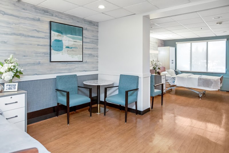 BELLA TERRA LAGRANGE nursing home in LA GRANGE, IL - Photo 3 of 5