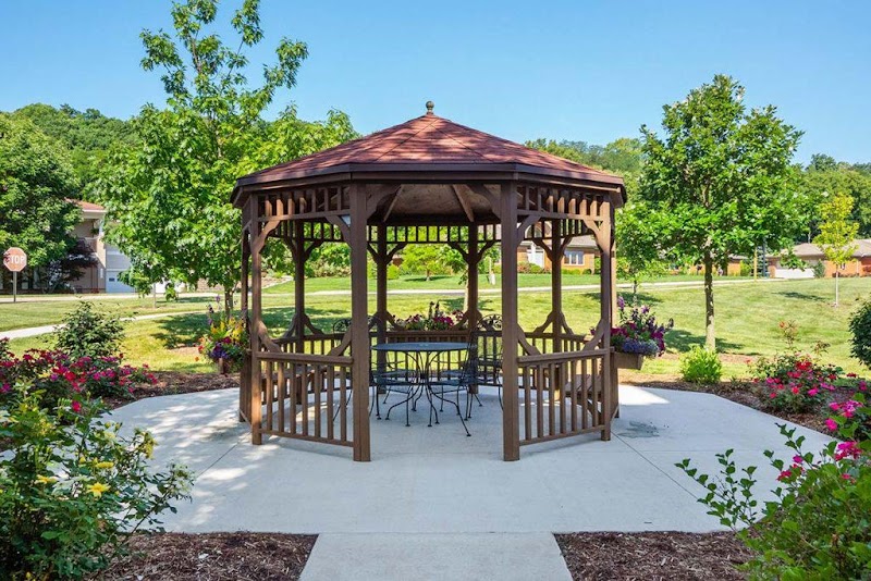 LUTHERAN HILLSIDE VILLAGE nursing home in PEORIA, IL - Photo 2 of 10