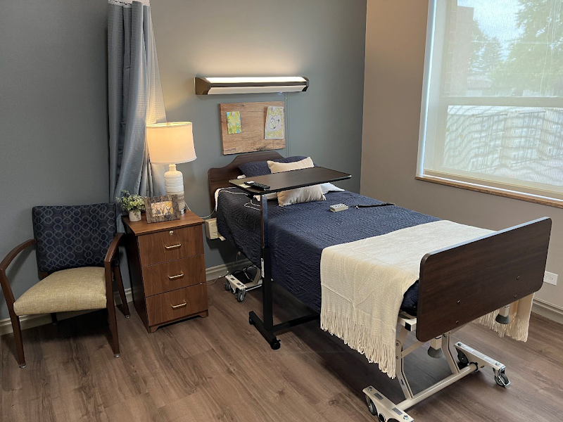 TOWER HILL HEALTHCARE CENTER nursing home in SOUTH ELGIN, IL - Photo 3 of 5