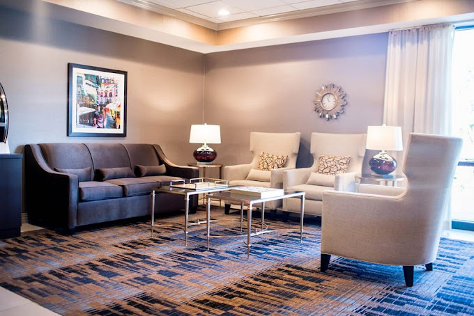 WARREN BARR BUFFALO GROVE nursing home in BUFFALO GROVE, IL - Photo 3 of 5