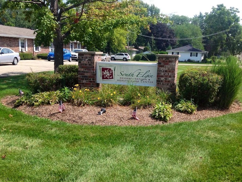 SOUTH ELGIN LIVING & REHAB CENTER nursing home in SOUTH ELGIN, IL - Photo 2 of 5