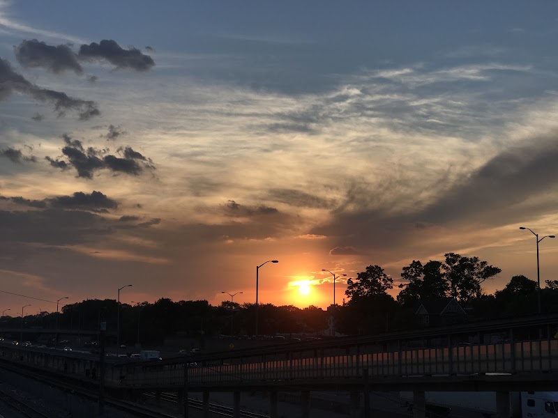AUSTIN OASIS, THE nursing home in CHICAGO, IL - Photo 4 of 5