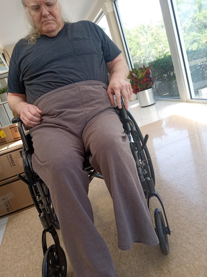 ALDEN LONG GROVE REHAB &HC CTR nursing home in LONG GROVE, IL - Photo 4 of 5