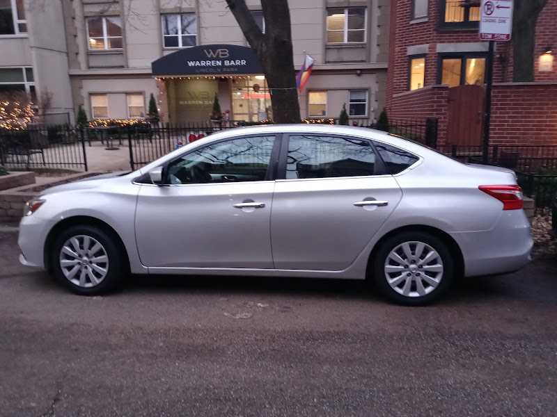 WARREN BARR LINCOLN PARK nursing home in CHICAGO, IL - Photo 4 of 5