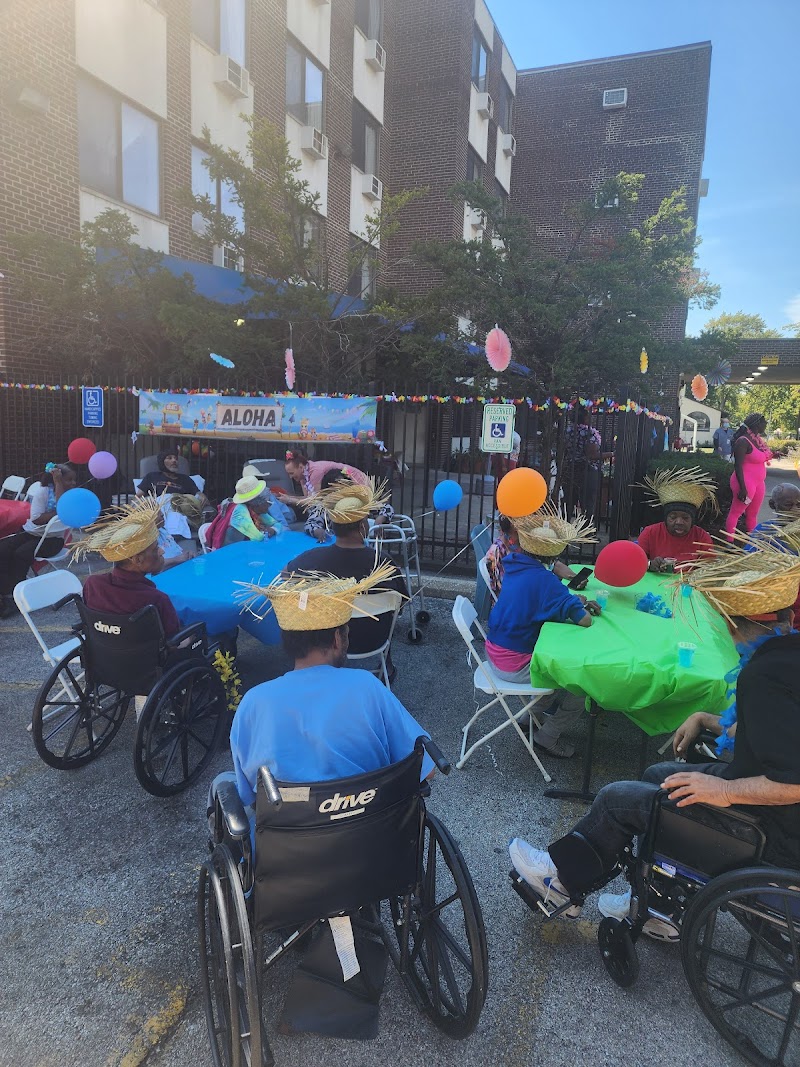 Complete Care at the Boulevard nursing home in CHICAGO, IL - Photo 4 of 5