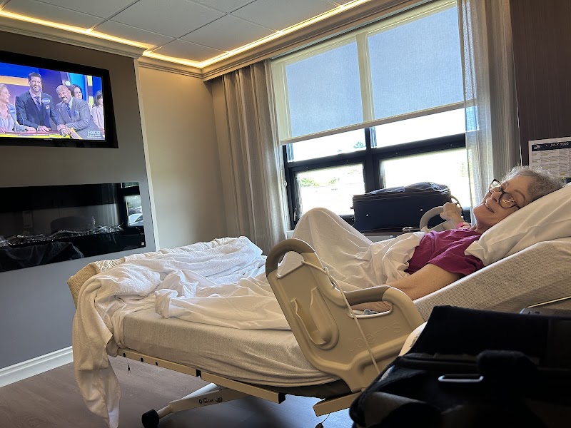 ALTA REHAB AT WAUCONDA nursing home in WAUCONDA, IL - Photo 4 of 10