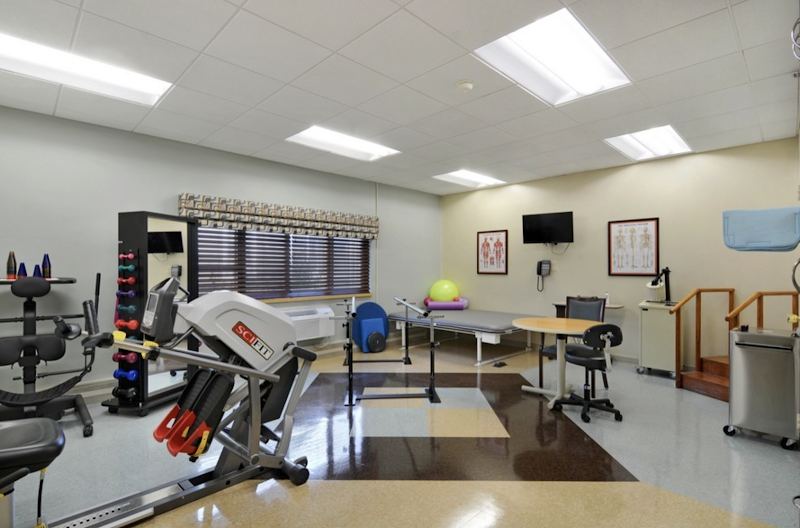 BRIA OF CHICAGO HEIGHTS nursing home in SOUTH CHICAGO HEIGHT, IL - Photo 4 of 5