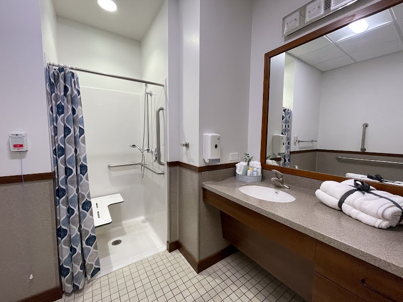 LEMONT NURSING & REHAB CENTER nursing home in LEMONT, IL - Photo 4 of 5