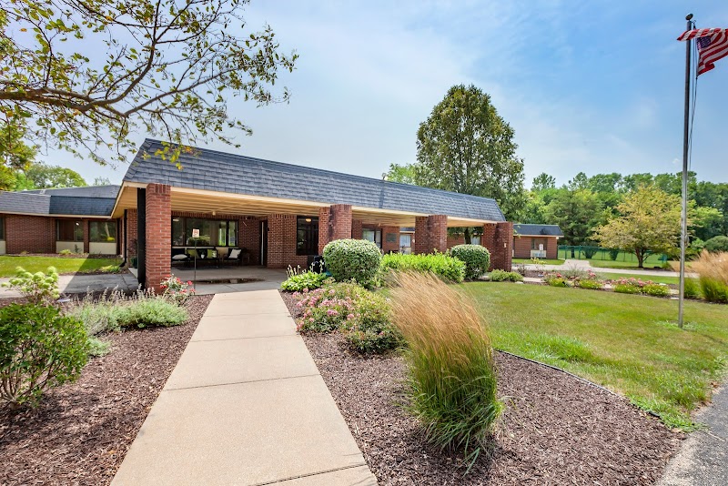 DIXON REHAB & HCC nursing home in DIXON, IL - Photo 4 of 5