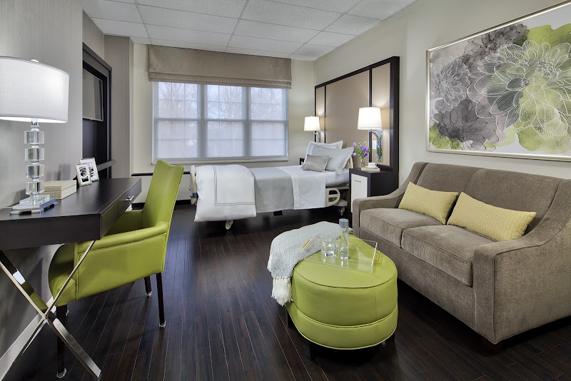 WARREN BARR NORTH SHORE nursing home in HIGHLAND PARK, IL - Photo 2 of 5