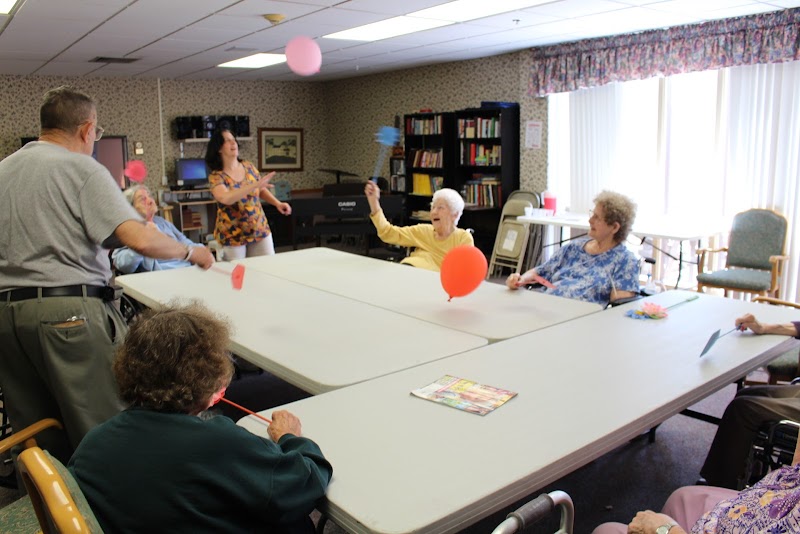 BEARDSTOWN HEALTH & REHAB CTR nursing home in BEARDSTOWN, IL - Photo 5 of 10