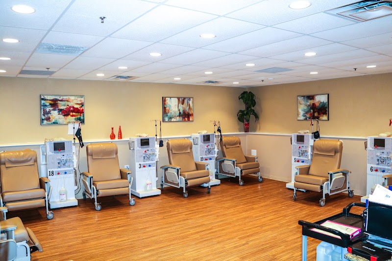 ELEVATE CARE WINDSOR PARK nursing home in CHICAGO, IL - Photo 2 of 5