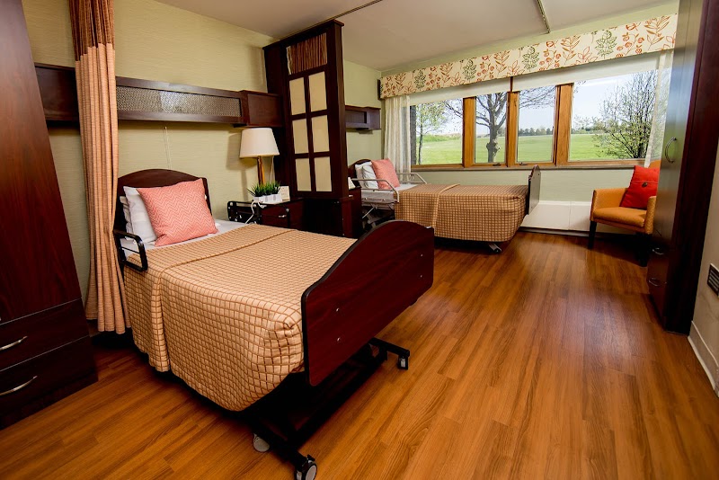 SYMPHONY MAPLE CREST nursing home in BELVIDERE, IL - Photo 5 of 5