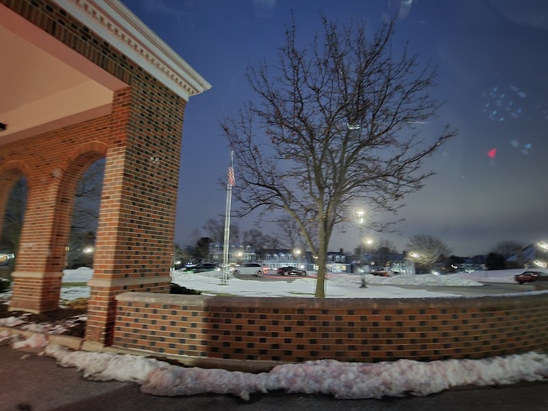 INVERNESS REHAB nursing home in INVERNESS, IL - Photo 3 of 5