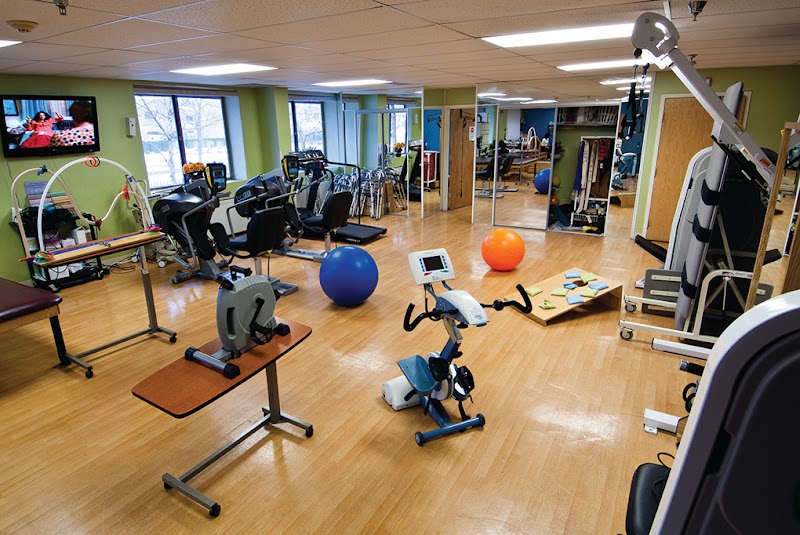 ARCHER HEIGHTS HEALTHCARE nursing home in CHICAGO, IL - Photo 3 of 5