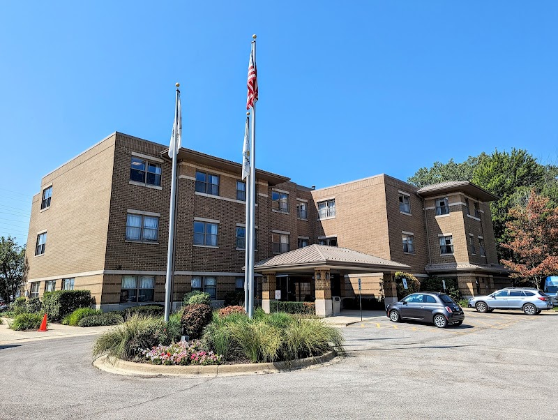 ALDEN DES PLAINES REHAB & HC nursing home in DES PLAINES, IL - Photo 4 of 10