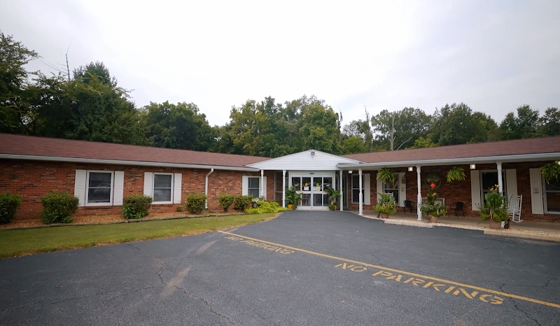 NATURE TRAIL HEALTH AND REHAB nursing home in MOUNT VERNON, IL - Photo 4 of 10