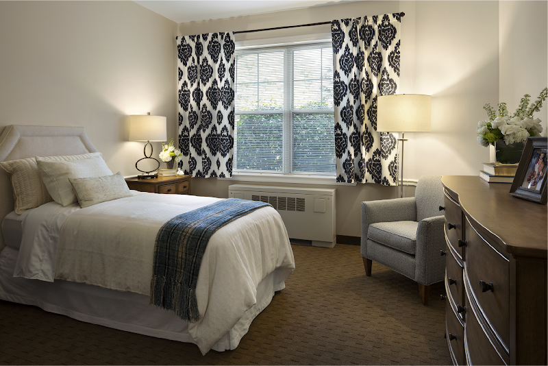 SERENITY ESTATES OF LINCOLNSHIRE nursing home in LINCOLNSHIRE, IL - Photo 2 of 5