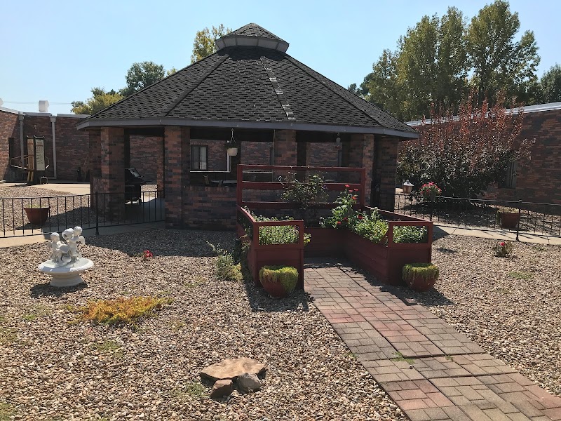 SHAWNEE SENIOR LIVING nursing home in HERRIN, IL - Photo 4 of 5