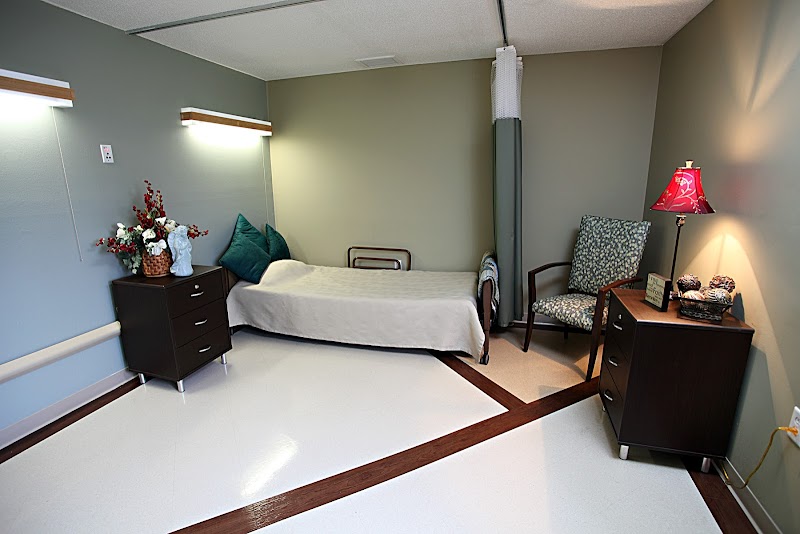 Allure Of Moline nursing home in EAST MOLINE, IL - Photo 4 of 5