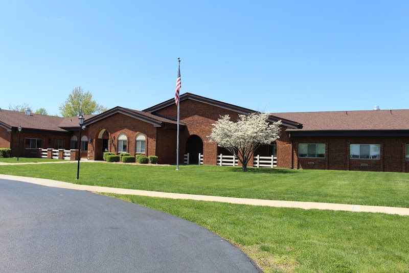H & J VONDERLIETH LVG CTR, THE nursing home in MOUNT PULASKI, IL - Photo 3 of 10