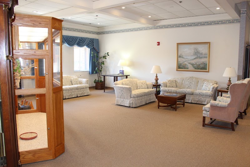 H & J VONDERLIETH LVG CTR, THE nursing home in MOUNT PULASKI, IL - Photo 4 of 10