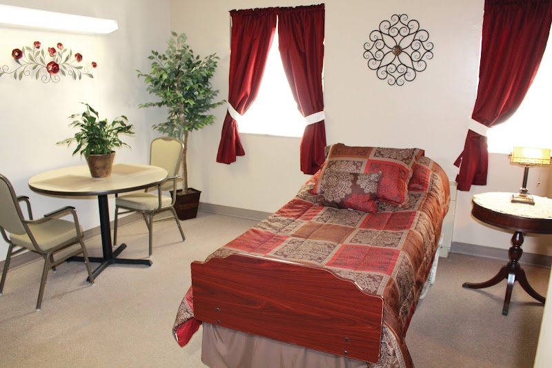 GROVE HEALTH & REHAB CTR, THE nursing home in JACKSONVILLE, IL - Photo 3 of 5