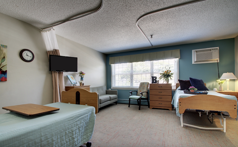 BRIA OF GENEVA nursing home in GENEVA, IL - Photo 3 of 9