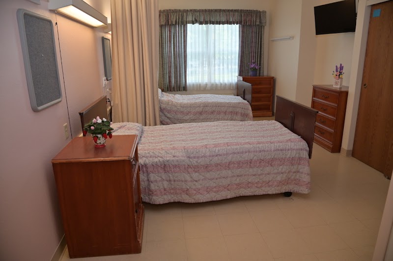 GOLDWATER CARE CLINTON nursing home in CLINTON, IL - Photo 5 of 5