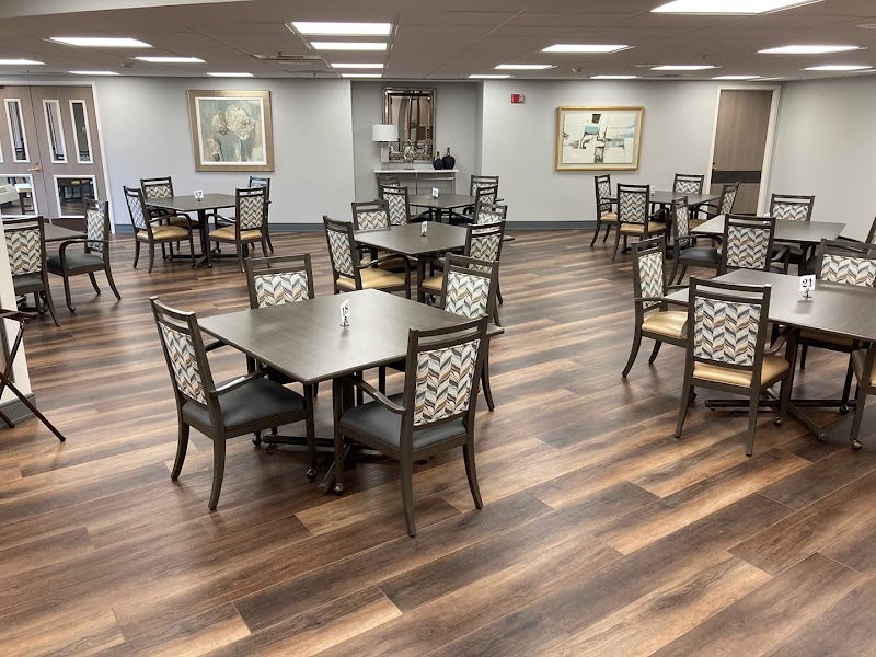 OAK CREST nursing home in DEKALB, IL - Photo 4 of 10