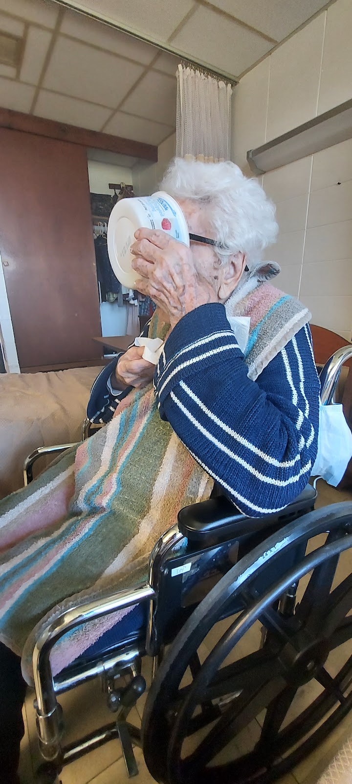 LA SALLE COUNTY NURSING HOME nursing home in OTTAWA, IL - Photo 2 of 6