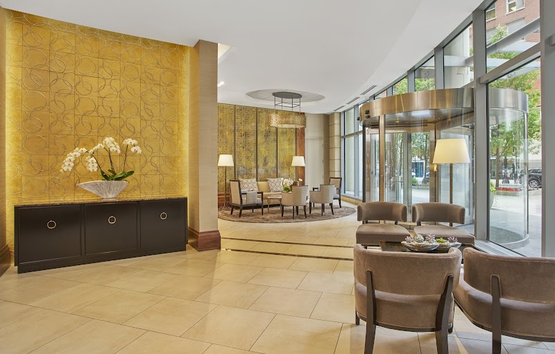 TERRACES AT THE CLARE nursing home in CHICAGO, IL - Photo 4 of 10