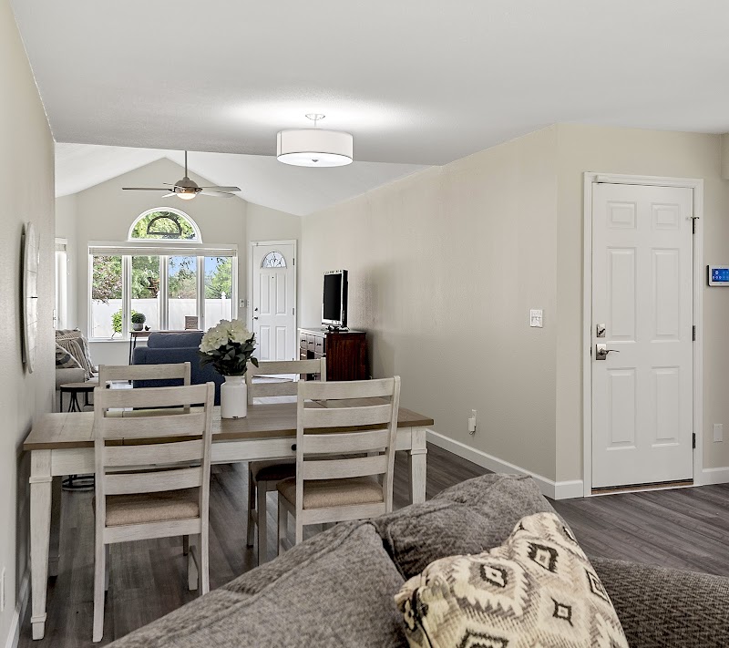 ARC AT HICKORY POINT nursing home in FORSYTH, IL - Photo 4 of 5