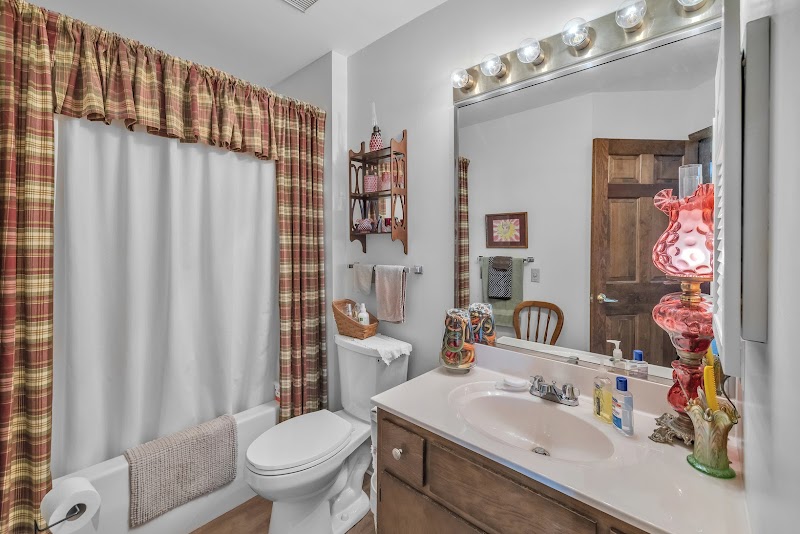 MOWEAQUA REHAB & HCC nursing home in MOWEAQUA, IL - Photo 4 of 5