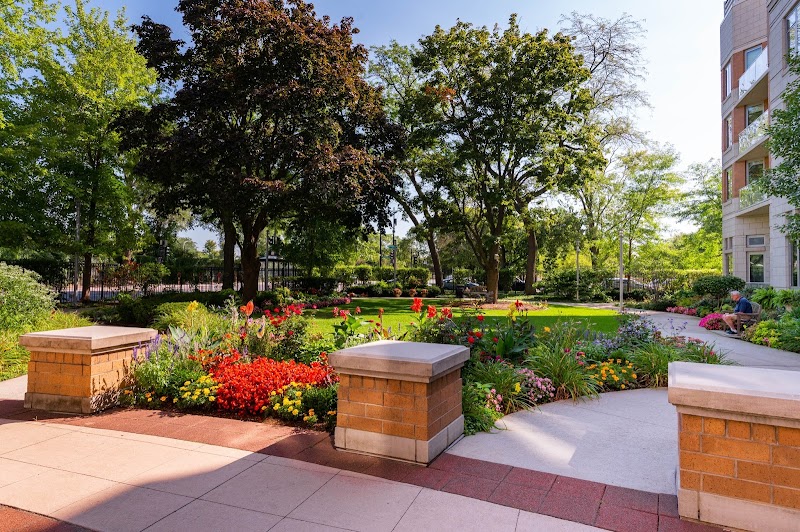 ADMIRAL AT THE LAKE, THE nursing home in CHICAGO, IL - Photo 2 of 5