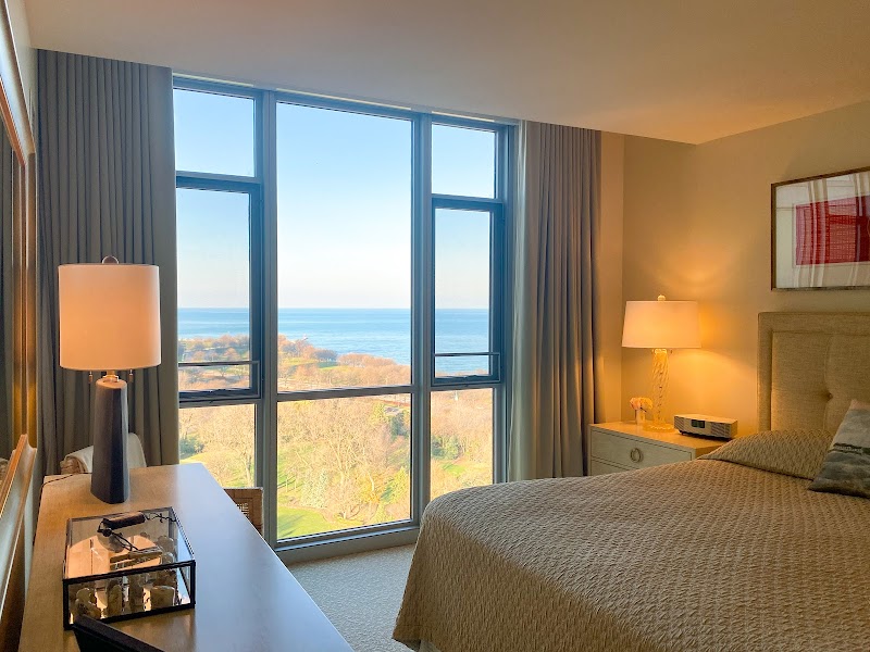 ADMIRAL AT THE LAKE, THE nursing home in CHICAGO, IL - Photo 3 of 5