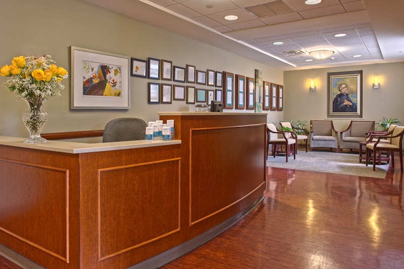 CELEBRATE SENIOR LIVING NILES nursing home in NILES, IL - Photo 3 of 10