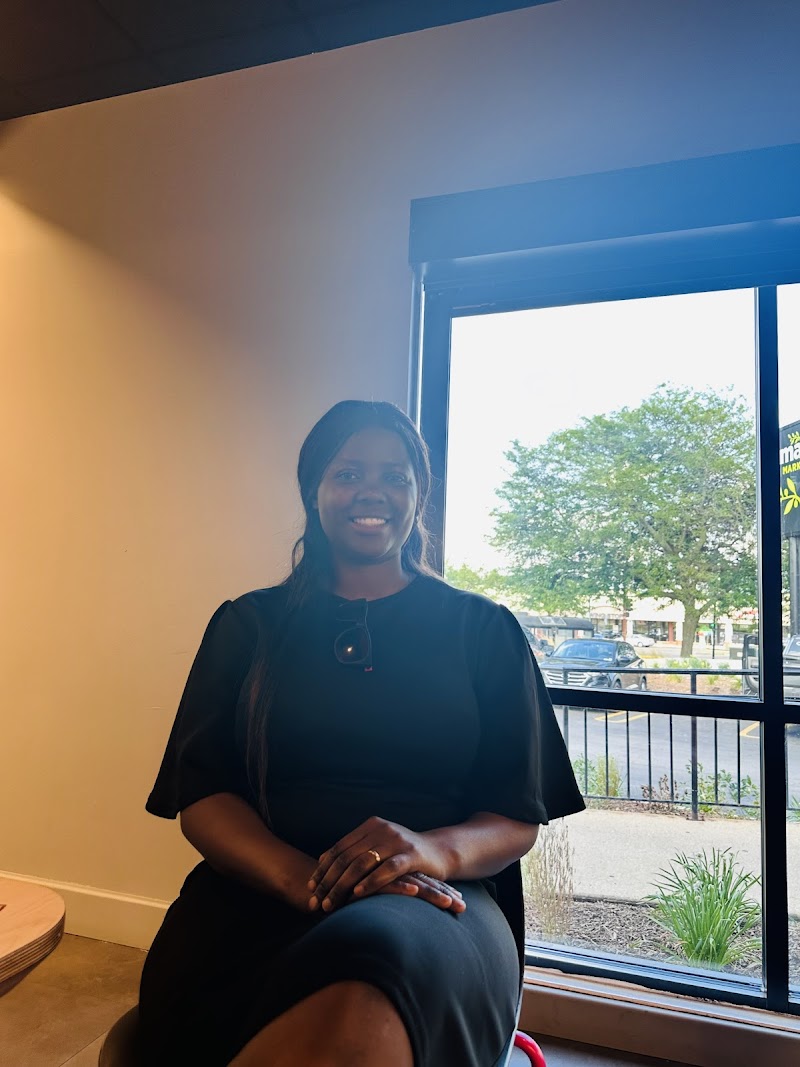 ALDEN COURTS OF WATERFORD nursing home in AURORA, IL - Photo 2 of 3