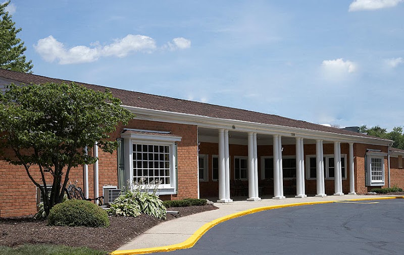 WATERS EDGE VILLAGE nursing home in MUNCIE, IN - Photo 3 of 10