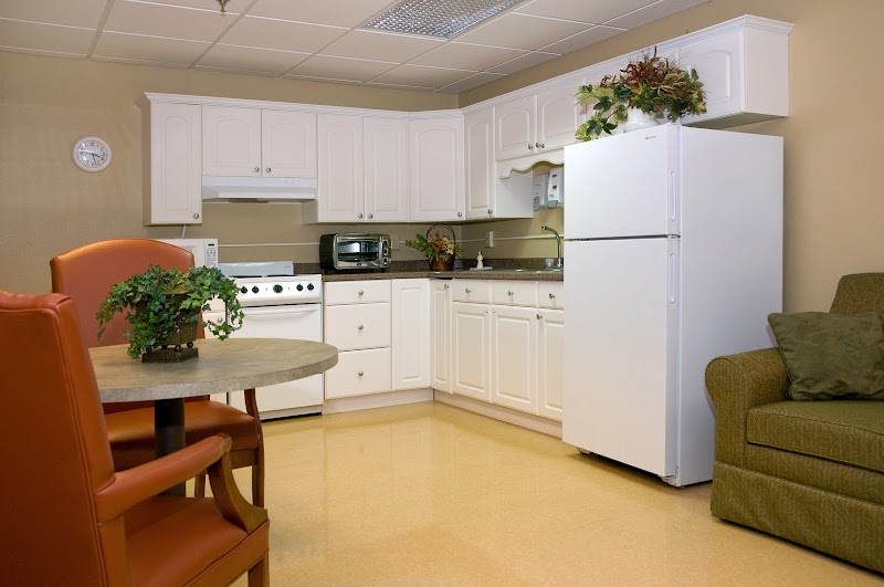 GREEN VALLEY CARE CENTER nursing home in NEW ALBANY, IN - Photo 5 of 5