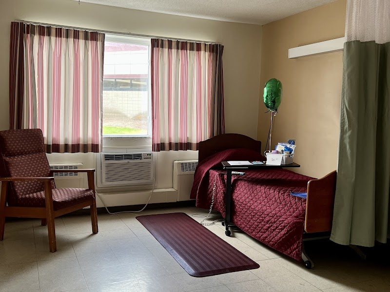 WOODLAND MANOR nursing home in ELKHART, IN - Photo 3 of 5