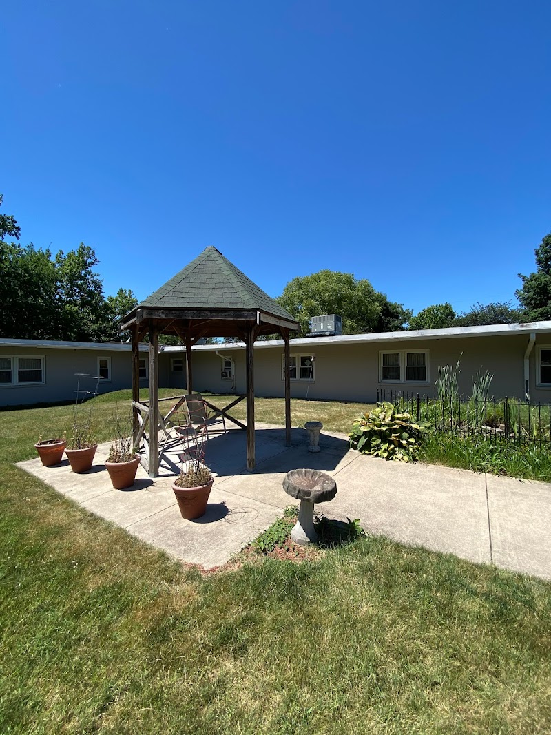 BRICKYARD HEALTHCARE - TWELFTH STREET CARE CENTER nursing home in MISHAWAKA, IN - Photo 4 of 8