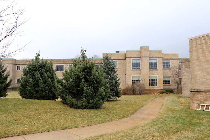 HEALTHWIN HEALTH & REHABILITATION nursing home in SOUTH BEND, IN - Photo 2 of 5