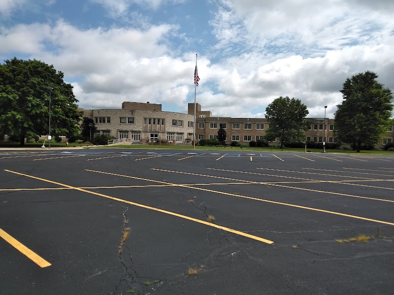 HEALTHWIN HEALTH & REHABILITATION nursing home in SOUTH BEND, IN - Photo 4 of 5