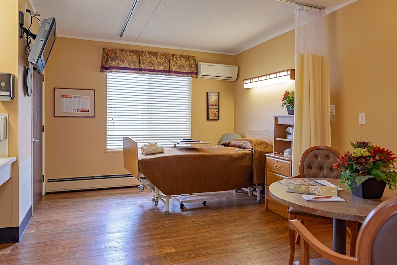 LIFE CARE CENTER OF THE WILLOWS nursing home in VALPARAISO, IN - Photo 3 of 5