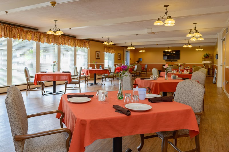 LIFE CARE CENTER OF THE WILLOWS nursing home in VALPARAISO, IN - Photo 5 of 5